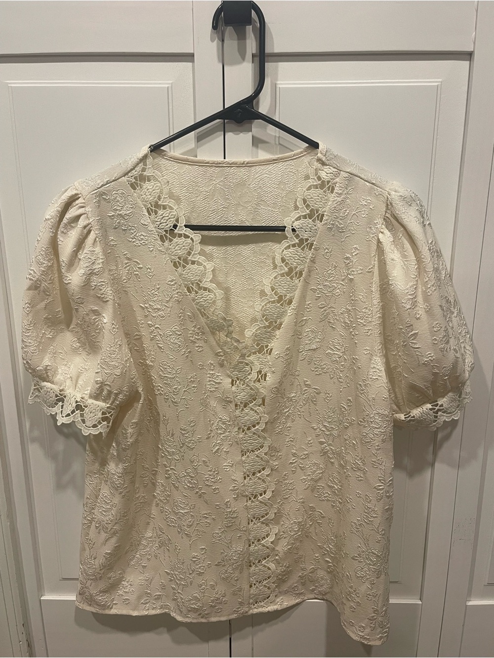SHEIN Cream Lace V-Neck Puff Sleeve Blouse